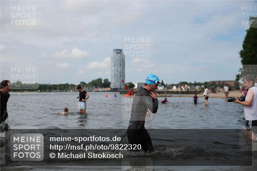21.06.2026 - Viking Triathlon Michael Strokosch http://msf.ph/oto/9822320 21.06.2026 10:30:34 Schwimmen 5, 42, 103, 218, 337, 394 meine-sportfotos.de