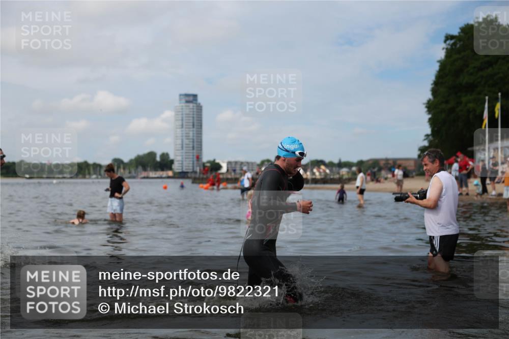 21.06.2026 - Viking Triathlon Michael Strokosch http://msf.ph/oto/9822321 21.06.2026 10:30:34 Schwimmen 5, 42, 103, 218, 337, 394 meine-sportfotos.de