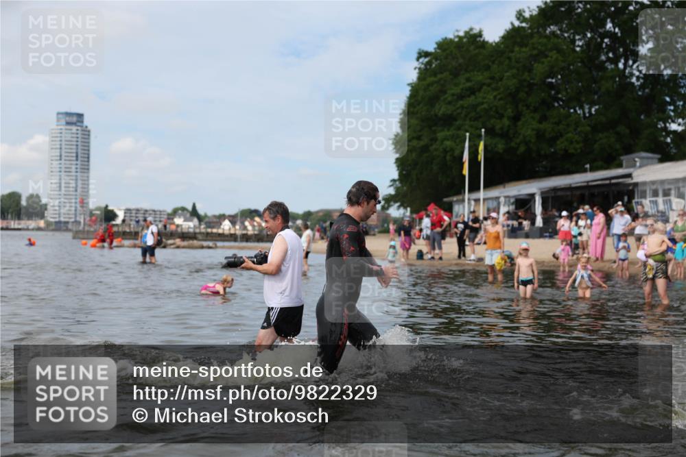21.06.2026 - Viking Triathlon Michael Strokosch http://msf.ph/oto/9822329 21.06.2026 10:30:36 Schwimmen 5, 42, 103, 337, 394 meine-sportfotos.de