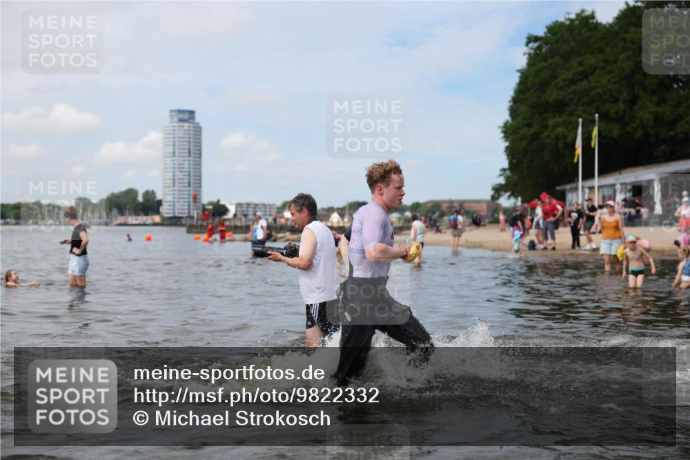 21.06.2026 - Viking Triathlon Michael Strokosch http://msf.ph/oto/9822332 21.06.2026 10:30:38 Schwimmen 5, 42, 103, 337, 394 meine-sportfotos.de
