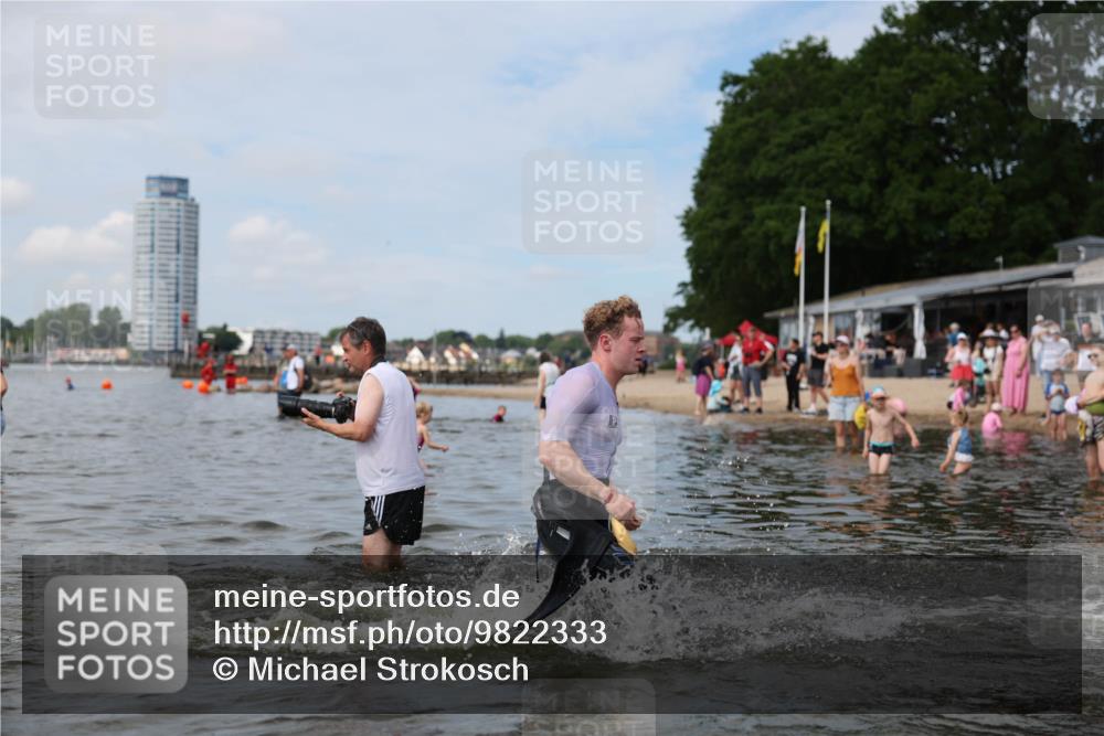 21.06.2026 - Viking Triathlon Michael Strokosch http://msf.ph/oto/9822333 21.06.2026 10:30:38 Schwimmen 5, 42, 103, 337, 394 meine-sportfotos.de