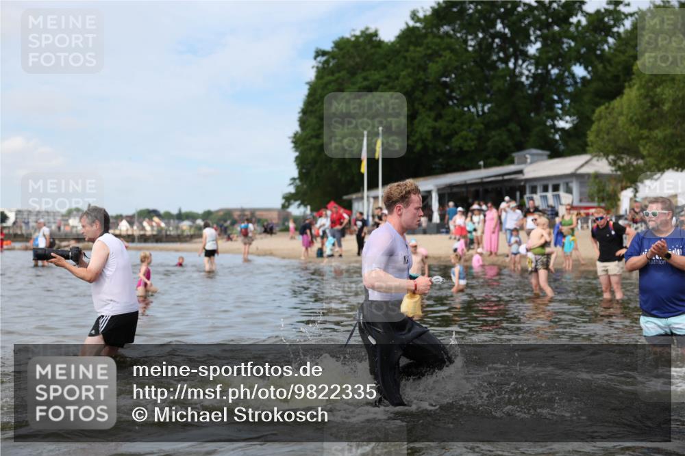 21.06.2026 - Viking Triathlon Michael Strokosch http://msf.ph/oto/9822335 21.06.2026 10:30:39 Schwimmen 5, 42, 103, 337, 394 meine-sportfotos.de