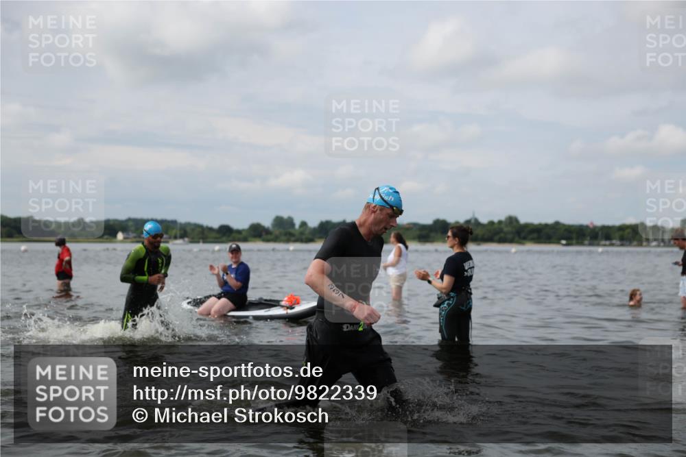 21.06.2026 - Viking Triathlon Michael Strokosch http://msf.ph/oto/9822339 21.06.2026 10:30:41 Schwimmen 5, 42, 103, 131, 337, 394 meine-sportfotos.de