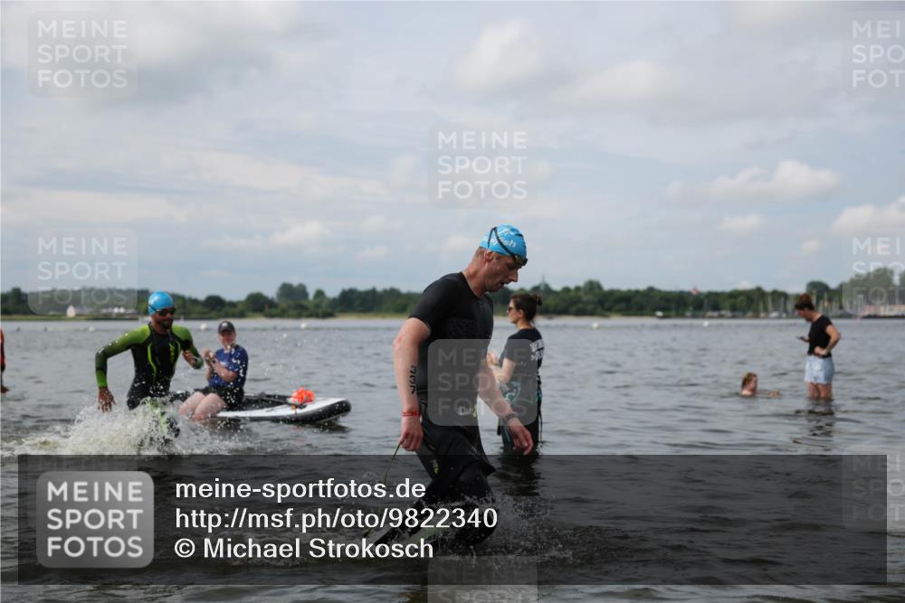 21.06.2026 - Viking Triathlon Michael Strokosch http://msf.ph/oto/9822340 21.06.2026 10:30:41 Schwimmen 5, 42, 103, 131, 337, 394 meine-sportfotos.de