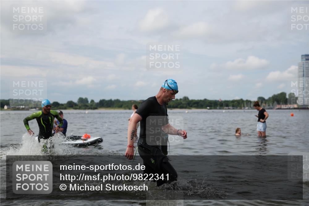 21.06.2026 - Viking Triathlon Michael Strokosch http://msf.ph/oto/9822341 21.06.2026 10:30:41 Schwimmen 5, 42, 103, 131, 337, 394 meine-sportfotos.de