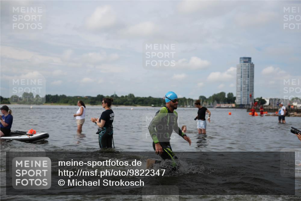 21.06.2026 - Viking Triathlon Michael Strokosch http://msf.ph/oto/9822347 21.06.2026 10:30:43 Schwimmen 103, 131, 337, 394 meine-sportfotos.de