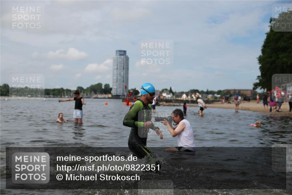 21.06.2026 - Viking Triathlon Michael Strokosch http://msf.ph/oto/9822351 21.06.2026 10:30:44 Schwimmen 131, 337, 394, 454, 665 meine-sportfotos.de