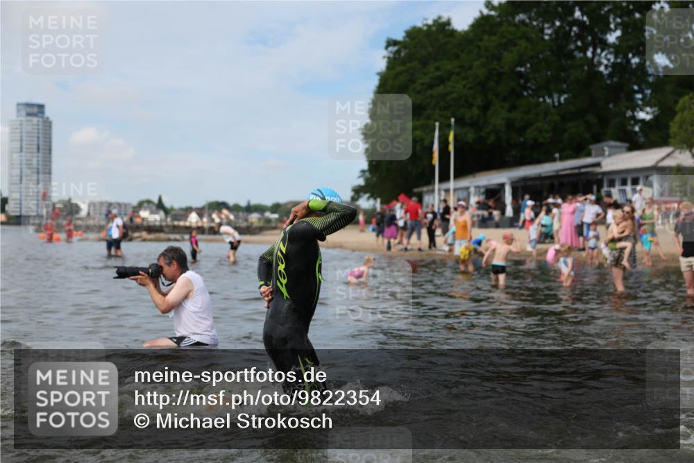 21.06.2026 - Viking Triathlon Michael Strokosch http://msf.ph/oto/9822354 21.06.2026 10:30:45 Schwimmen 131, 337, 394, 454, 665 meine-sportfotos.de