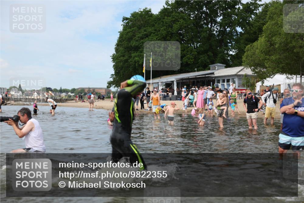 21.06.2026 - Viking Triathlon Michael Strokosch http://msf.ph/oto/9822355 21.06.2026 10:30:45 Schwimmen 131, 337, 394, 454, 665 meine-sportfotos.de