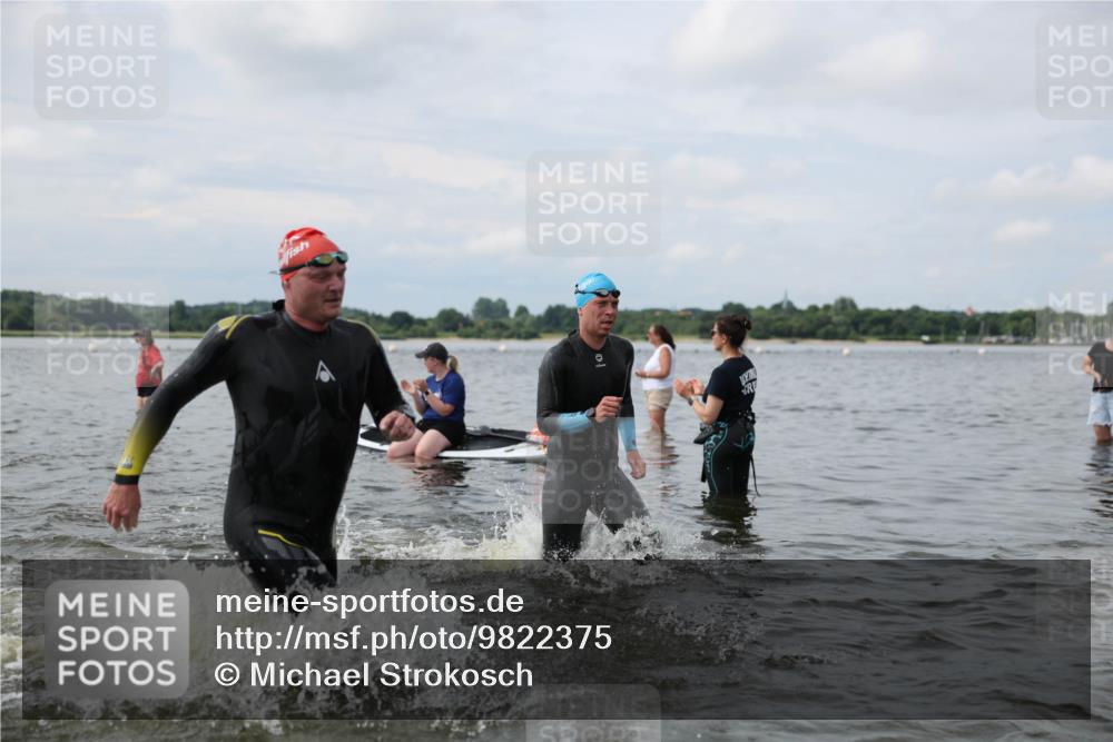 21.06.2026 - Viking Triathlon Michael Strokosch http://msf.ph/oto/9822375 21.06.2026 10:31:02 Schwimmen 14, 98, 131, 454, 569, 637, 665 meine-sportfotos.de