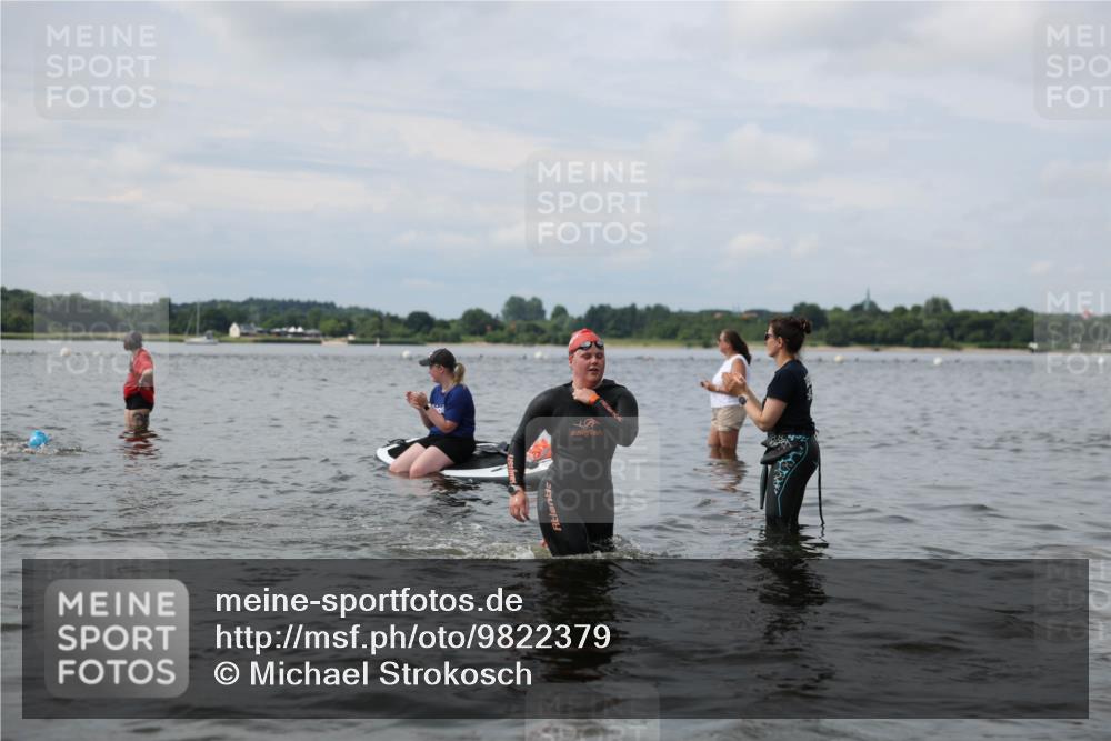 21.06.2026 - Viking Triathlon Michael Strokosch http://msf.ph/oto/9822379 21.06.2026 10:31:09 Schwimmen 14, 98, 454, 486, 569, 637, 665 meine-sportfotos.de