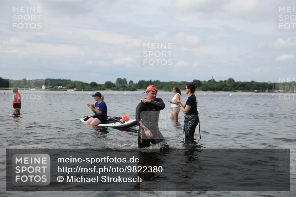 21.06.2026 - Viking Triathlon Michael Strokosch http://msf.ph/oto/9822380 21.06.2026 10:31:09 Schwimmen 14, 98, 454, 486, 569, 637, 665 meine-sportfotos.de