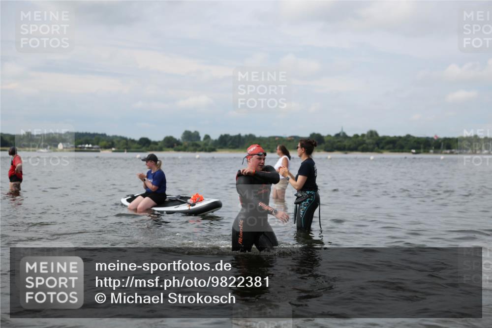21.06.2026 - Viking Triathlon Michael Strokosch http://msf.ph/oto/9822381 21.06.2026 10:31:10 Schwimmen 14, 98, 486, 569, 637 meine-sportfotos.de