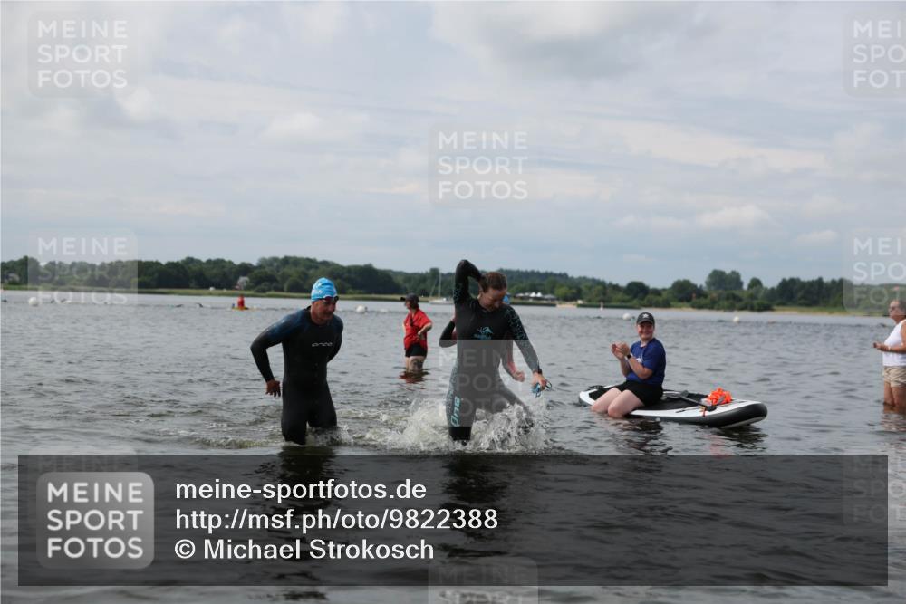 21.06.2026 - Viking Triathlon Michael Strokosch http://msf.ph/oto/9822388 21.06.2026 10:31:14 Schwimmen 14, 98, 486, 569, 637 meine-sportfotos.de