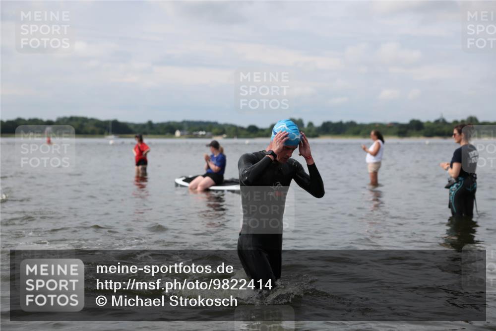 21.06.2026 - Viking Triathlon Michael Strokosch http://msf.ph/oto/9822414 21.06.2026 10:31:35 Schwimmen 17, 487, 506 meine-sportfotos.de