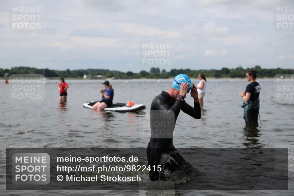 21.06.2026 - Viking Triathlon Michael Strokosch http://msf.ph/oto/9822415 21.06.2026 10:31:35 Schwimmen 17, 487, 506 meine-sportfotos.de