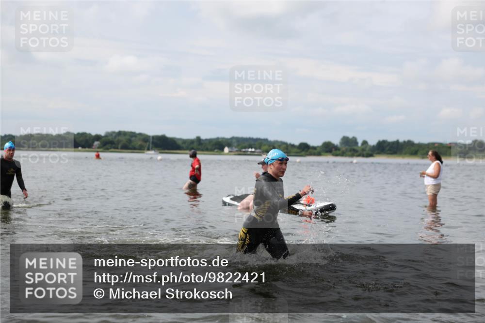 21.06.2026 - Viking Triathlon Michael Strokosch http://msf.ph/oto/9822421 21.06.2026 10:31:38 Schwimmen 17, 278, 487, 506 meine-sportfotos.de