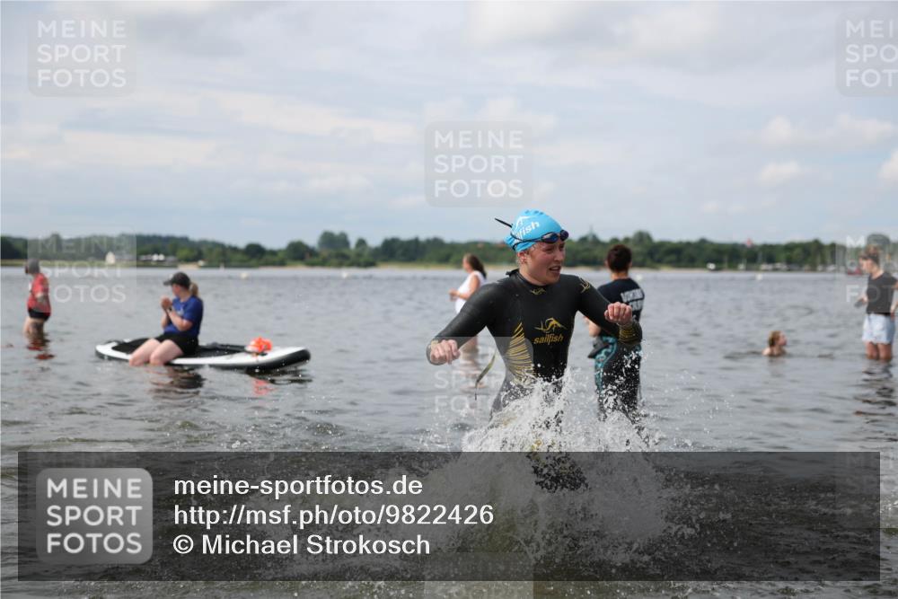 21.06.2026 - Viking Triathlon Michael Strokosch http://msf.ph/oto/9822426 21.06.2026 10:31:40 Schwimmen 17, 278, 487, 506 meine-sportfotos.de