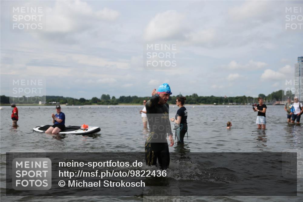 21.06.2026 - Viking Triathlon Michael Strokosch http://msf.ph/oto/9822436 21.06.2026 10:31:45 Schwimmen 17, 278, 487 meine-sportfotos.de
