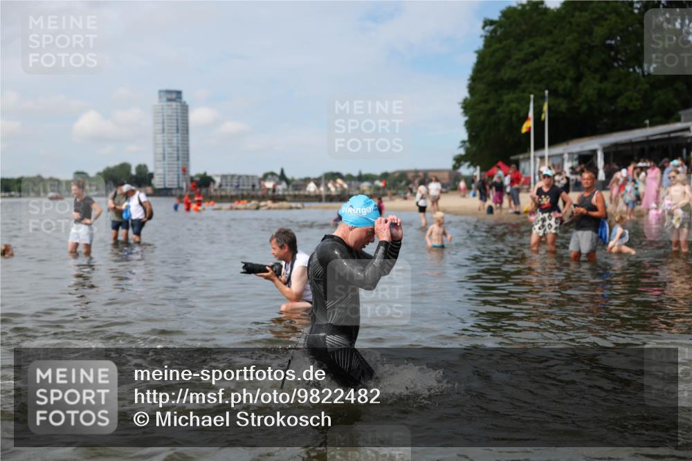 21.06.2026 - Viking Triathlon Michael Strokosch http://msf.ph/oto/9822482 21.06.2026 10:32:22 Schwimmen 13, 145 meine-sportfotos.de