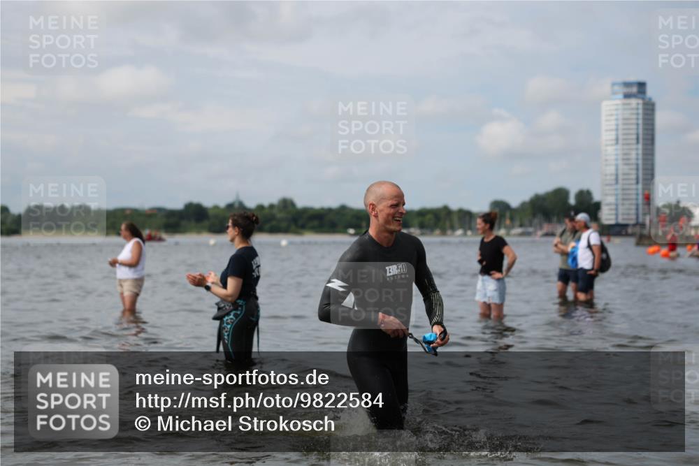 21.06.2026 - Viking Triathlon Michael Strokosch http://msf.ph/oto/9822584 21.06.2026 10:33:29 Schwimmen 62, 180, 392, 446, 537 meine-sportfotos.de