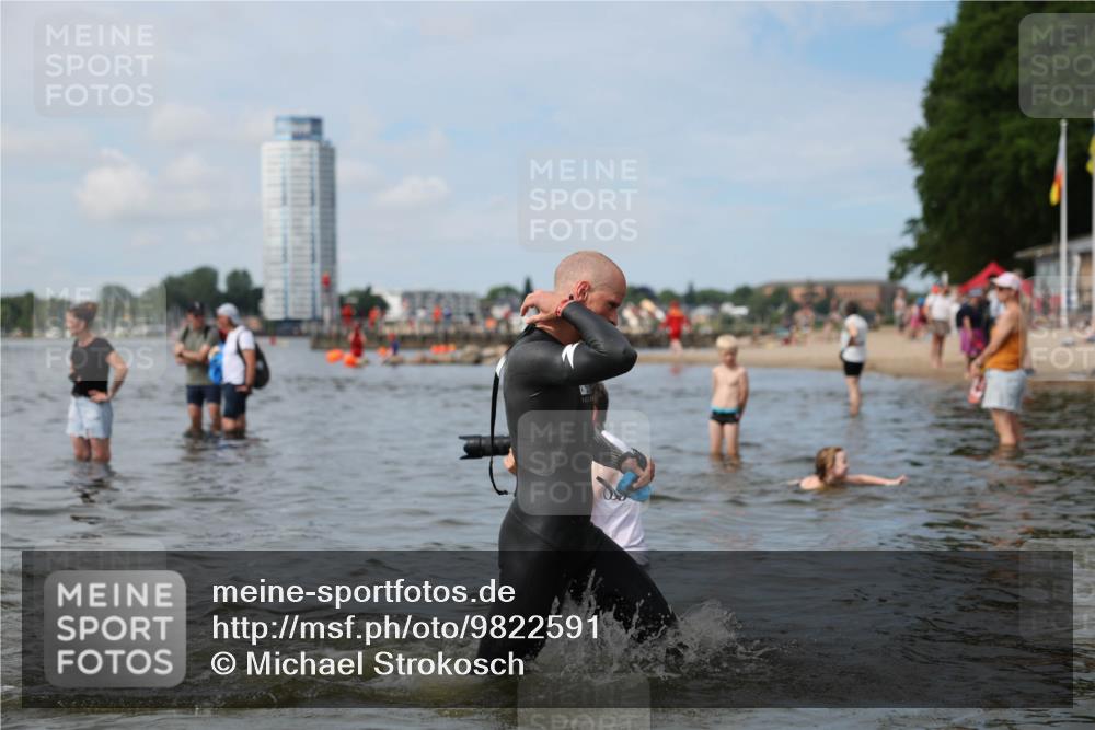21.06.2026 - Viking Triathlon Michael Strokosch http://msf.ph/oto/9822591 21.06.2026 10:33:30 Schwimmen 62, 180, 392, 446, 537 meine-sportfotos.de