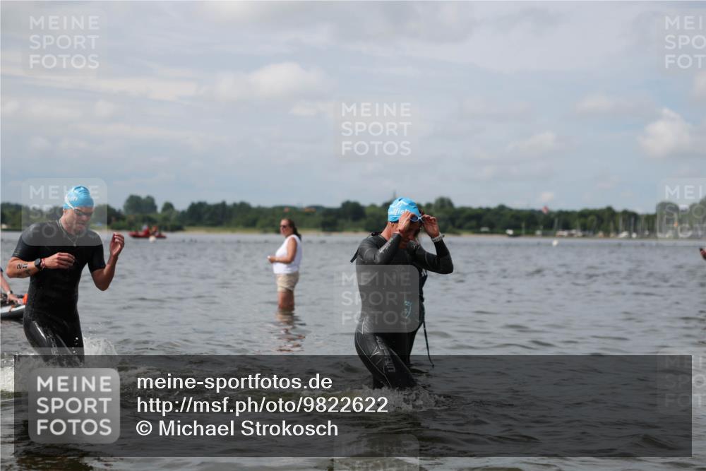 21.06.2026 - Viking Triathlon Michael Strokosch http://msf.ph/oto/9822622 21.06.2026 10:33:48 Schwimmen 28, 62, 102, 154, 180, 249, 265, 343, 410, 432, 524, 537, 660, 664 meine-sportfotos.de