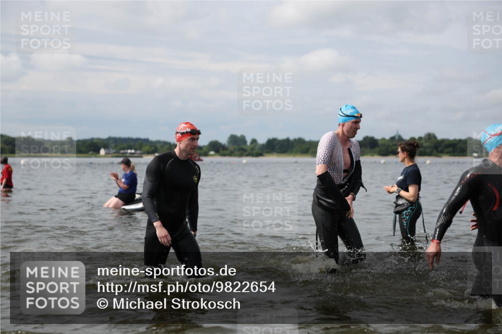21.06.2026 - Viking Triathlon Michael Strokosch http://msf.ph/oto/9822654 21.06.2026 10:33:59 Schwimmen 28, 47, 102, 154, 221, 265, 343, 432, 462, 524, 627, 660, 664 meine-sportfotos.de