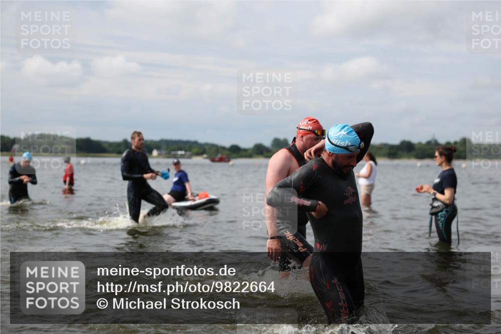 21.06.2026 - Viking Triathlon Michael Strokosch http://msf.ph/oto/9822664 21.06.2026 10:34:03 Schwimmen 47, 102, 154, 221, 343, 432, 462, 576, 627, 660, 664 meine-sportfotos.de