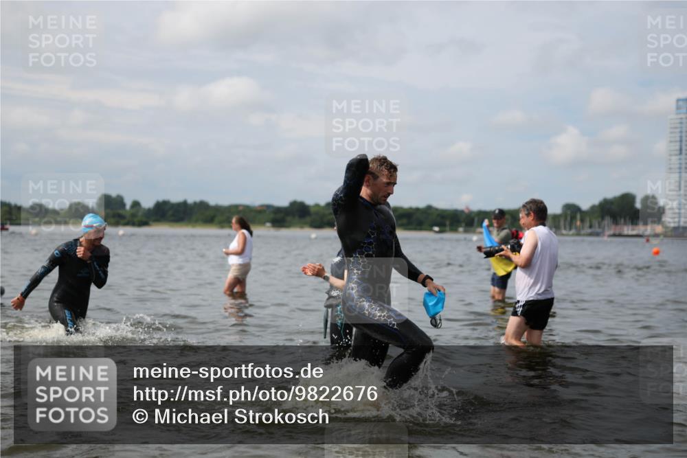 21.06.2026 - Viking Triathlon Michael Strokosch http://msf.ph/oto/9822676 21.06.2026 10:34:08 Schwimmen 30, 47, 90, 102, 154, 170, 221, 432, 462, 576, 627, 660, 664 meine-sportfotos.de
