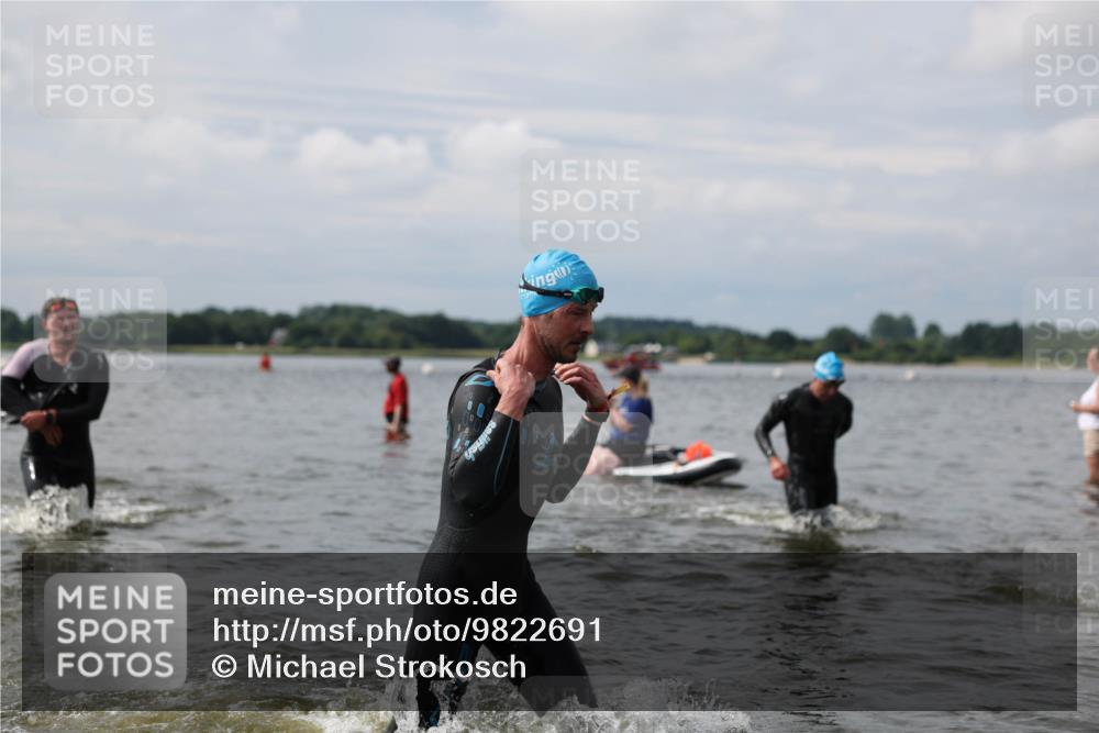 21.06.2026 - Viking Triathlon Michael Strokosch http://msf.ph/oto/9822691 21.06.2026 10:34:20 Schwimmen 30, 47, 90, 170, 391, 576, 627, 653 meine-sportfotos.de