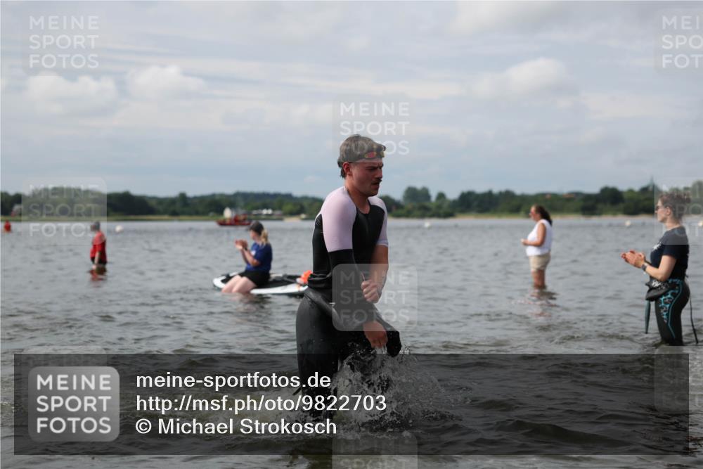 21.06.2026 - Viking Triathlon Michael Strokosch http://msf.ph/oto/9822703 21.06.2026 10:34:24 Schwimmen 30, 90, 170, 391, 440, 576, 653 meine-sportfotos.de