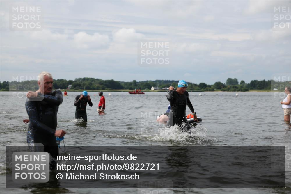 21.06.2026 - Viking Triathlon Michael Strokosch http://msf.ph/oto/9822721 21.06.2026 10:34:37 Schwimmen 26, 51, 82, 118, 161, 199, 255, 386, 391, 440, 536, 653 meine-sportfotos.de