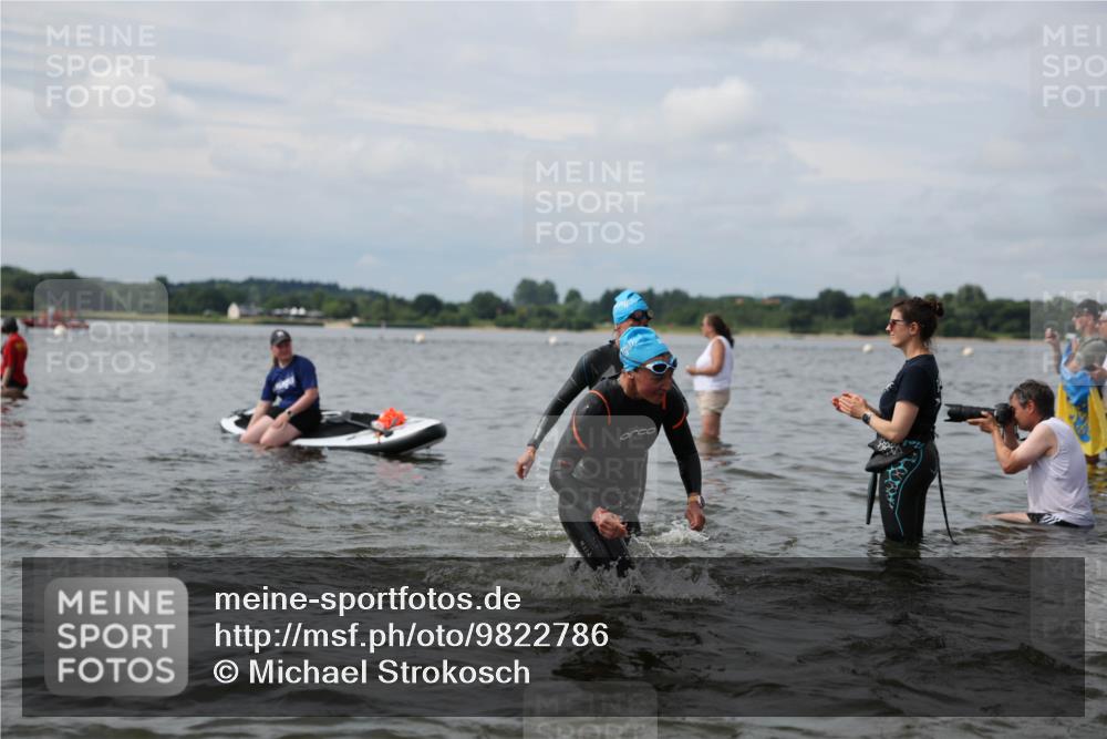 21.06.2026 - Viking Triathlon Michael Strokosch http://msf.ph/oto/9822786 21.06.2026 10:35:06 Schwimmen 18, 73, 100, 267, 372, 490, 568, 621, 623 meine-sportfotos.de