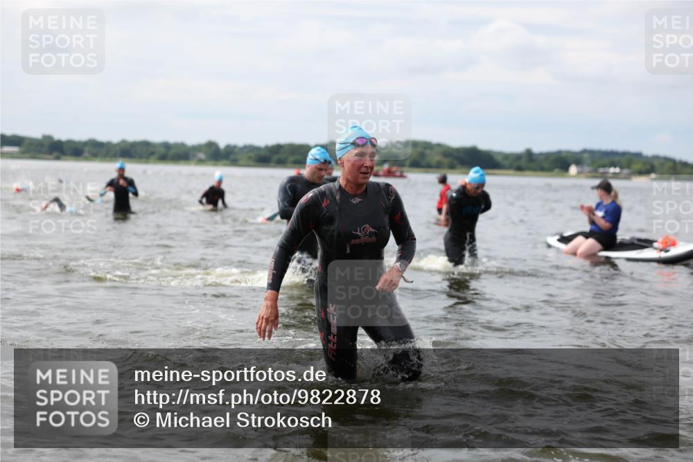 21.06.2026 - Viking Triathlon Michael Strokosch http://msf.ph/oto/9822878 21.06.2026 10:36:02 Schwimmen 20, 137, 200, 202, 323, 360, 472, 530, 556, 560, 651, 656 meine-sportfotos.de