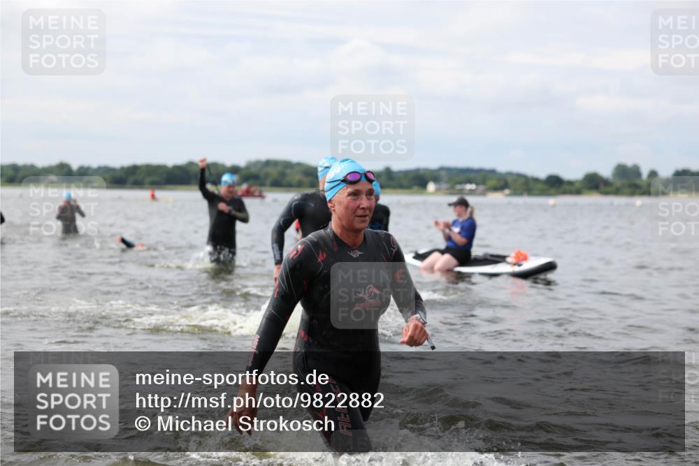 21.06.2026 - Viking Triathlon Michael Strokosch http://msf.ph/oto/9822882 21.06.2026 10:36:03 Schwimmen 20, 137, 200, 202, 205, 323, 360, 472, 530, 556, 560, 651, 656 meine-sportfotos.de