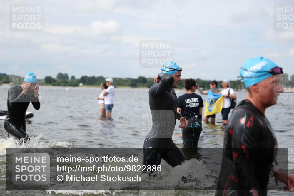 21.06.2026 - Viking Triathlon Michael Strokosch http://msf.ph/oto/9822886 21.06.2026 10:36:05 Schwimmen 20, 113, 200, 202, 205, 323, 360, 530, 556, 560, 656 meine-sportfotos.de