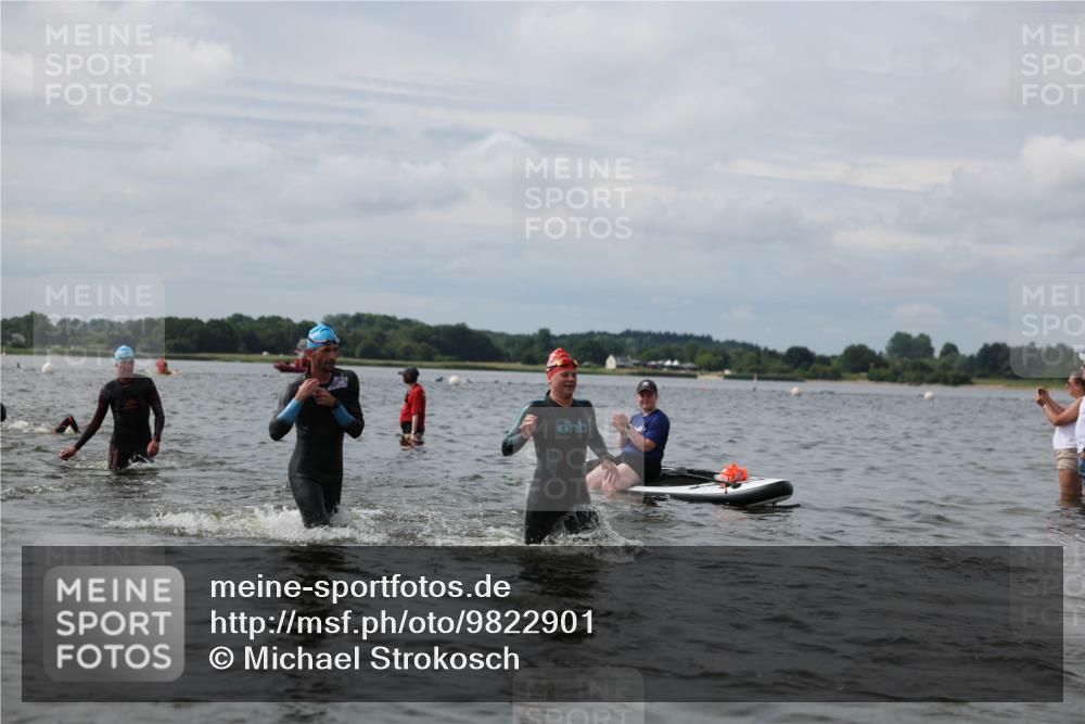 21.06.2026 - Viking Triathlon Michael Strokosch http://msf.ph/oto/9822901 21.06.2026 10:36:11 Schwimmen 16, 43, 113, 200, 205, 323, 360, 475, 530, 556, 560, 604, 656 meine-sportfotos.de