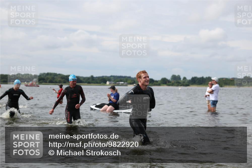 21.06.2026 - Viking Triathlon Michael Strokosch http://msf.ph/oto/9822920 21.06.2026 10:36:17 Schwimmen 16, 43, 113, 205, 323, 475, 543, 556, 560, 604, 612, 656 meine-sportfotos.de