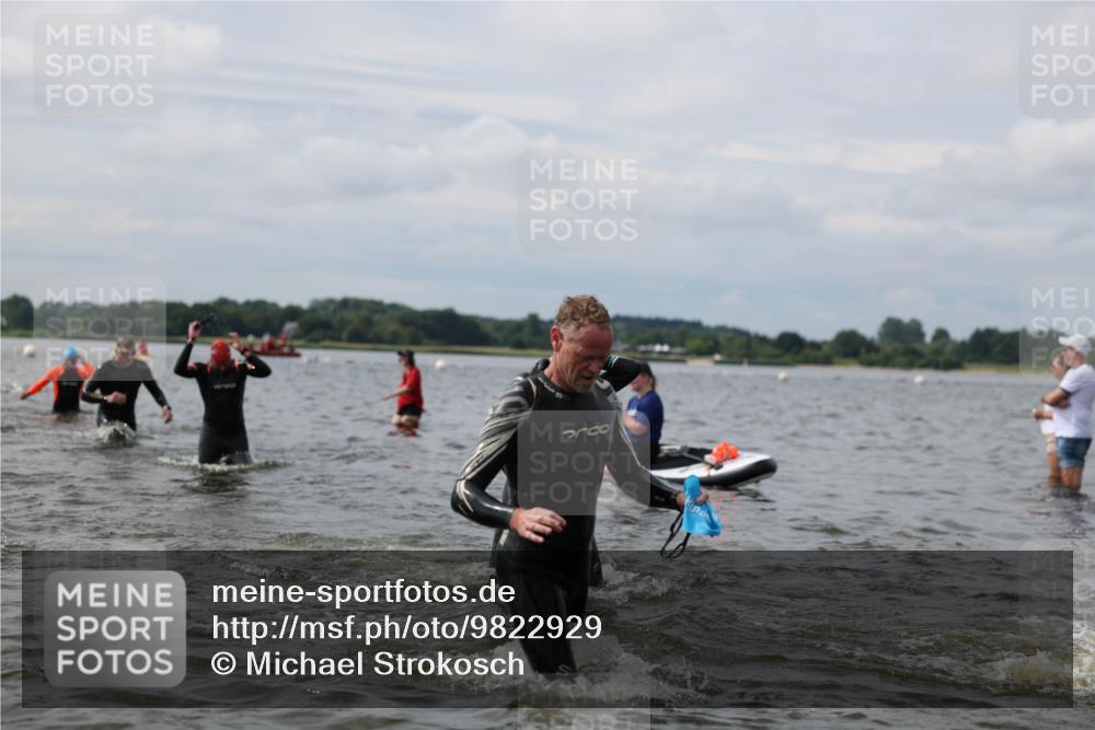 21.06.2026 - Viking Triathlon Michael Strokosch http://msf.ph/oto/9822929 21.06.2026 10:36:21 Schwimmen 16, 43, 113, 205, 323, 404, 475, 543, 556, 604, 612, 656 meine-sportfotos.de