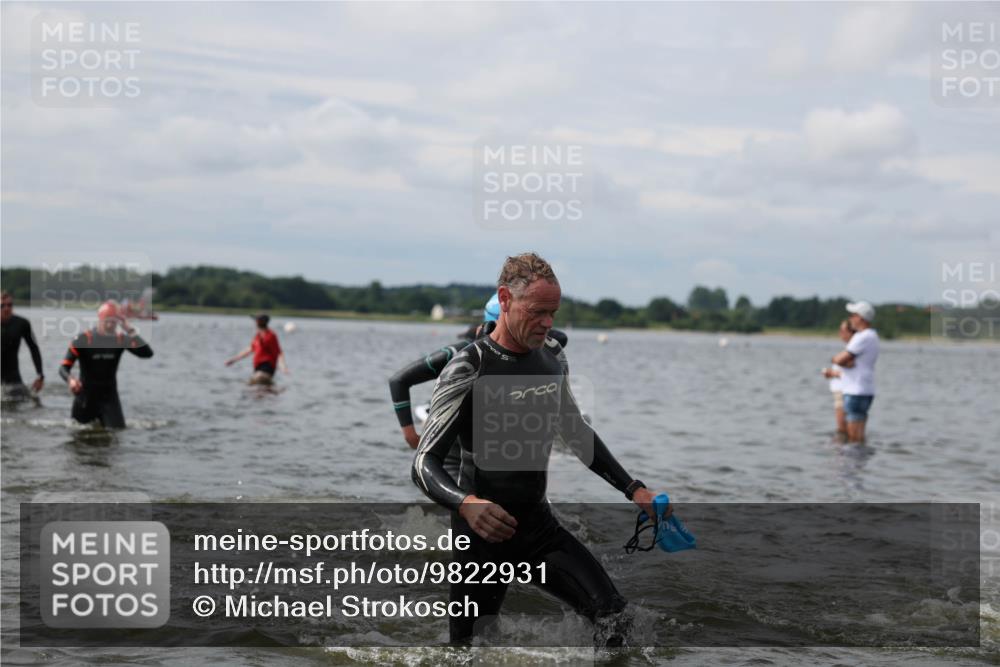 21.06.2026 - Viking Triathlon Michael Strokosch http://msf.ph/oto/9822931 21.06.2026 10:36:21 Schwimmen 16, 43, 113, 205, 323, 404, 475, 543, 556, 604, 612, 656 meine-sportfotos.de