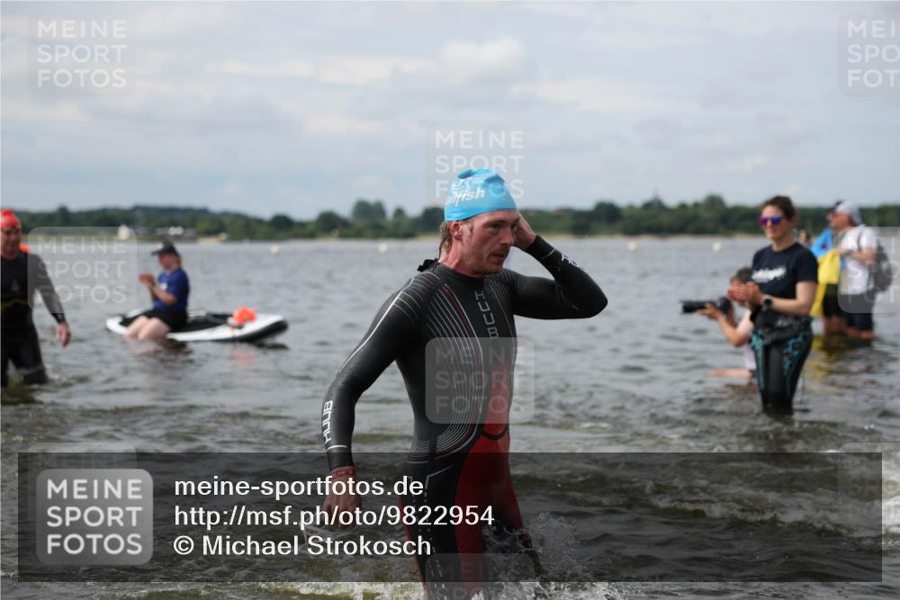 21.06.2026 - Viking Triathlon Michael Strokosch http://msf.ph/oto/9822954 21.06.2026 10:36:30 Schwimmen 16, 43, 113, 219, 404, 475, 526, 543, 604, 612, 648 meine-sportfotos.de
