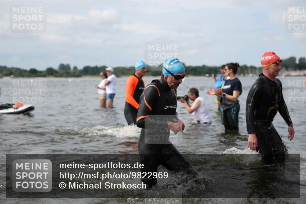 21.06.2026 - Viking Triathlon Michael Strokosch http://msf.ph/oto/9822969 21.06.2026 10:36:36 Schwimmen 68, 87, 219, 364, 404, 526, 543, 606, 612, 648 meine-sportfotos.de