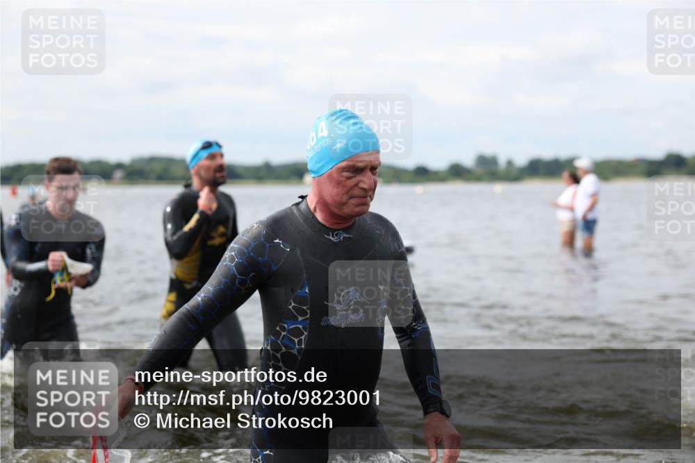 21.06.2026 - Viking Triathlon Michael Strokosch http://msf.ph/oto/9823001 21.06.2026 10:36:55 Schwimmen 68, 84, 87, 122, 142, 186, 325, 364, 395, 407, 553, 606 meine-sportfotos.de