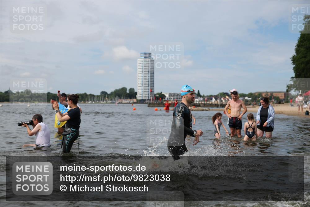 21.06.2026 - Viking Triathlon Michael Strokosch http://msf.ph/oto/9823038 21.06.2026 10:37:10 Schwimmen 64, 84, 89, 142, 370, 450, 455, 553 meine-sportfotos.de