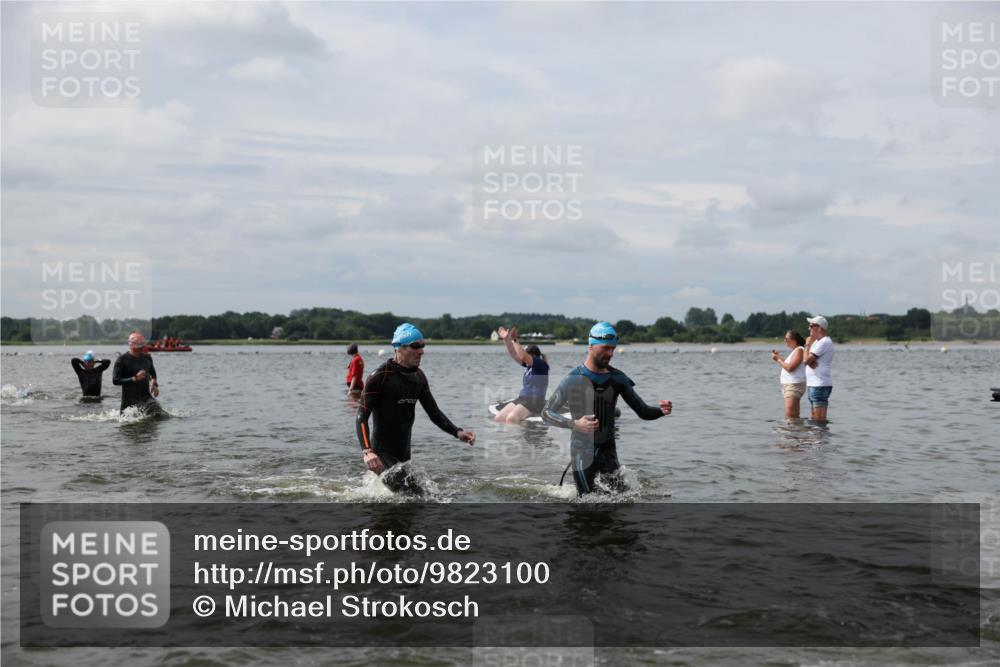 21.06.2026 - Viking Triathlon Michael Strokosch http://msf.ph/oto/9823100 21.06.2026 10:37:44 Schwimmen 171, 197, 243, 285, 449, 467, 513, 633 meine-sportfotos.de