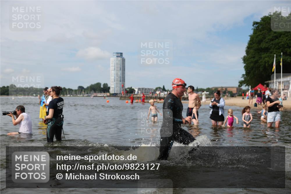 21.06.2026 - Viking Triathlon Michael Strokosch http://msf.ph/oto/9823127 21.06.2026 10:37:52 Schwimmen 80, 99, 171, 197, 241, 285, 449, 467, 633 meine-sportfotos.de