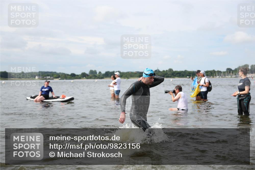 21.06.2026 - Viking Triathlon Michael Strokosch http://msf.ph/oto/9823156 21.06.2026 10:38:07 Schwimmen 80, 99, 241, 315, 465 meine-sportfotos.de