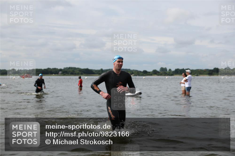 21.06.2026 - Viking Triathlon Michael Strokosch http://msf.ph/oto/9823166 21.06.2026 10:38:12 Schwimmen 80, 99, 315, 316, 465 meine-sportfotos.de
