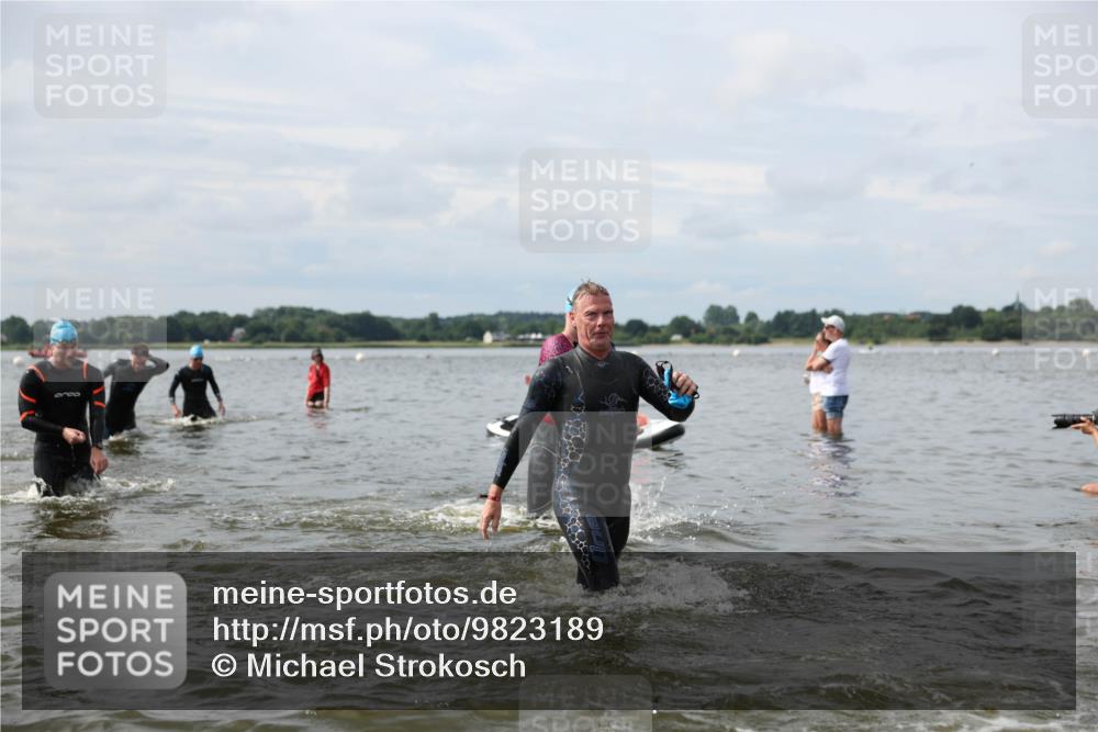 21.06.2026 - Viking Triathlon Michael Strokosch http://msf.ph/oto/9823189 21.06.2026 10:38:28 Schwimmen 53, 55, 300, 303, 316, 397, 546, 567 meine-sportfotos.de